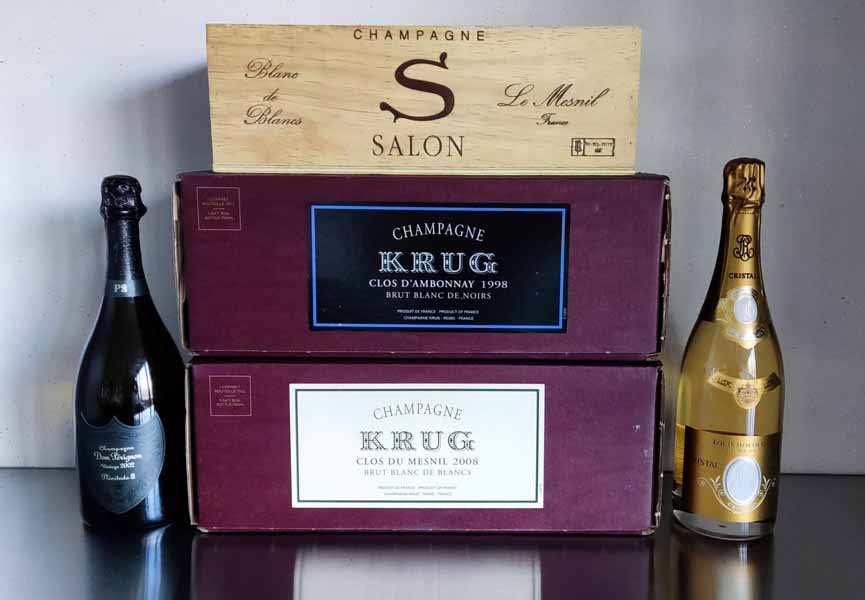 Besten Champagner der Welt, Krug, Salon Dom Perignon in Flaschen und Verpackung